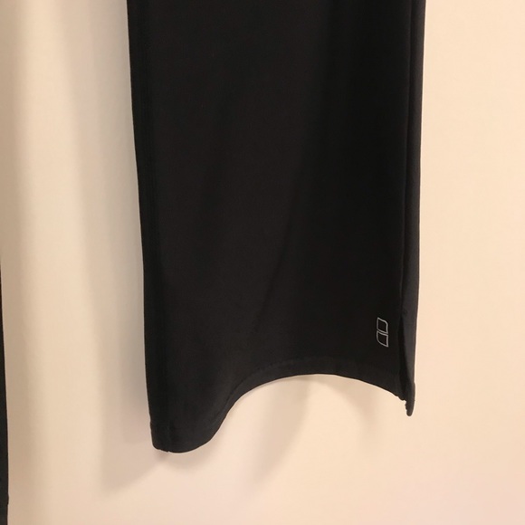 Lucy wide leg yoga leggings - Picture 3 of 5